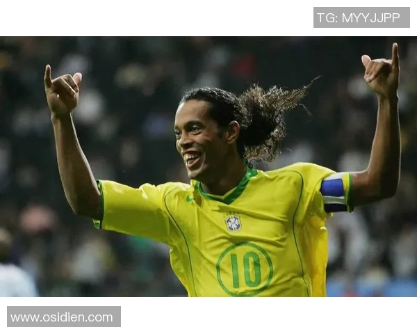 黑衣球星登场 足球场上这些穿黑衣的传奇人物引人注目